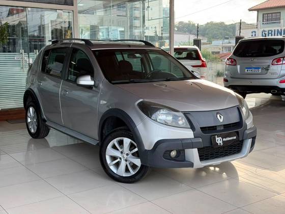 RENAULT SANDERO 1.6 STEPWAY 8V FLEX 4P MANUAL RENAULT SANDERO 1.6 STEPWAY 8V FLEX 4P MANUAL